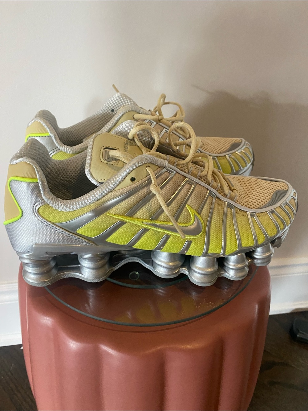 Nike Kids Neon Yellow and Silver Shox Sneakers